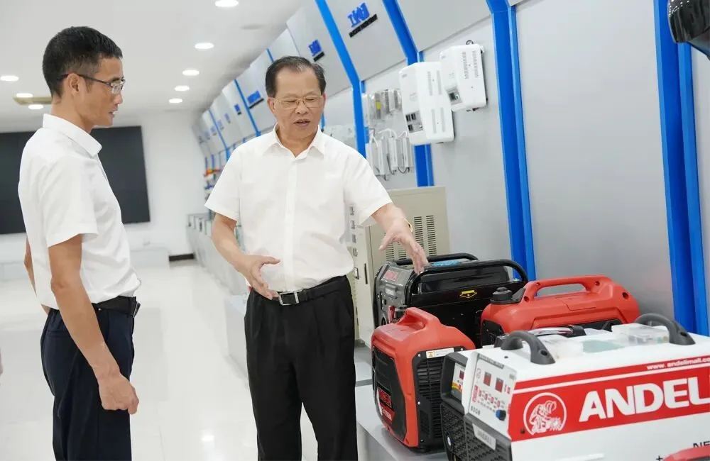 Chen Xiaoju, Deputy Mayor of Yueqing, Visits Andeli Group for Inspection and Guidance